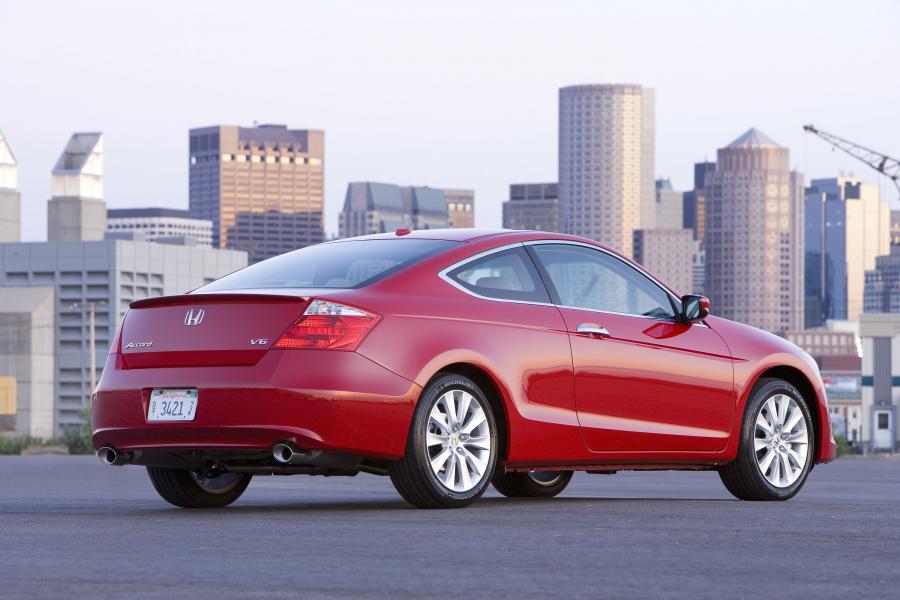  Honda Accord Coupe 2008 года  (US) (фото 9 из 39)